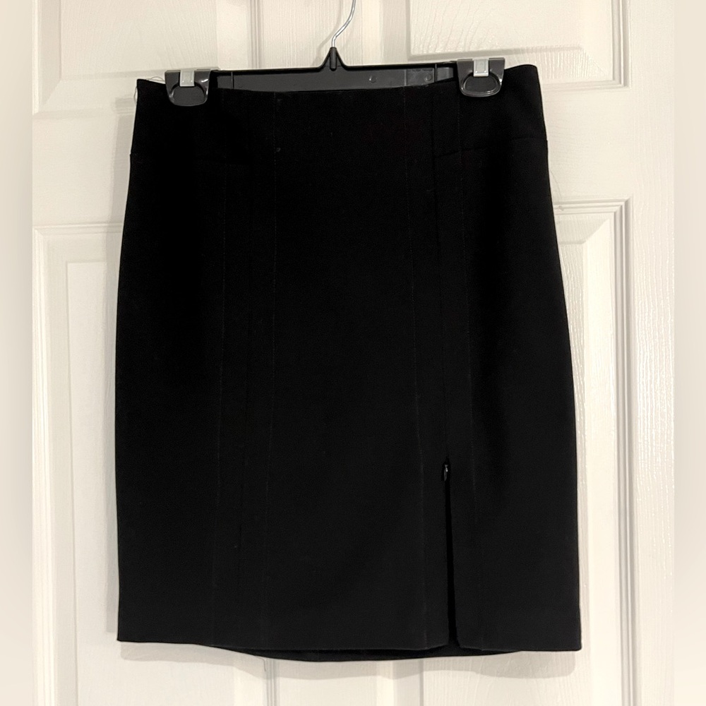 Skirt pencil style skirt Black  size 5
New - waist 31” length 20”